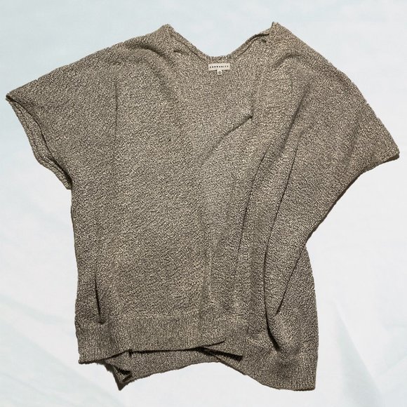 Aritzia Community Ionic Sweater Cape Oversized Open Front Cardigan Size XXS - Picture 2 of 11